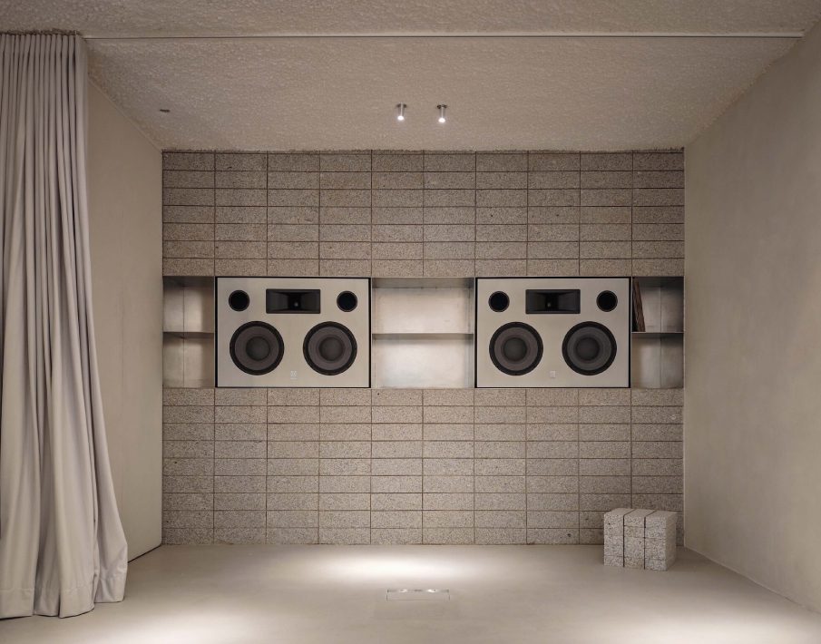 perujo-audio-accent-hub-3
